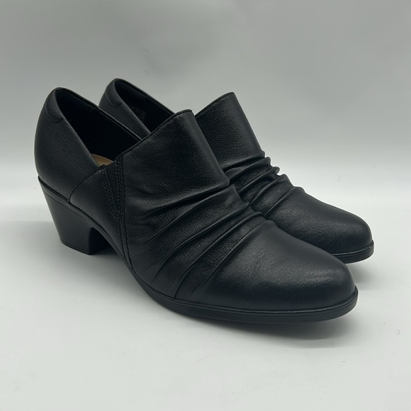 2522- Clarks Black Leather Slip-On Heeled Shoes Size 11 M NWT - Picture 2 of 11